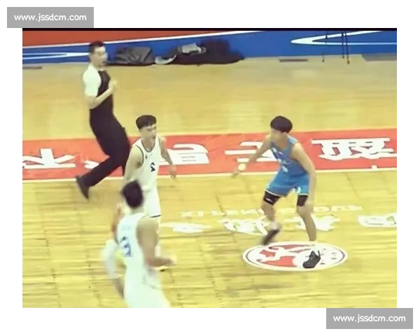 全队哑火失利难掩困境 关键球员状态低迷遭遇连败困扰